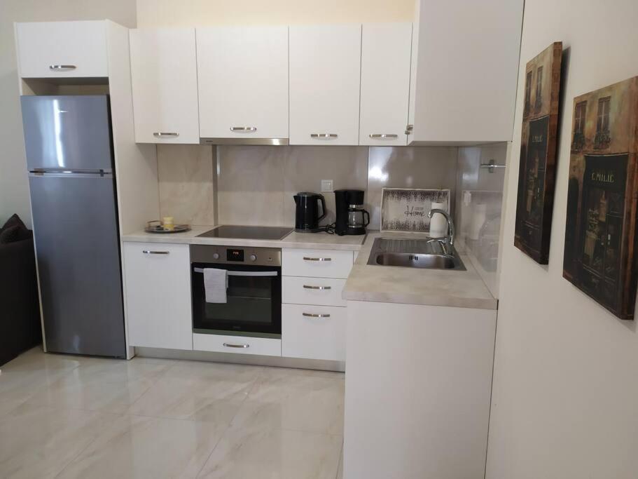 Renovated Apartment 300M From The Sea イエリソス エクステリア 写真